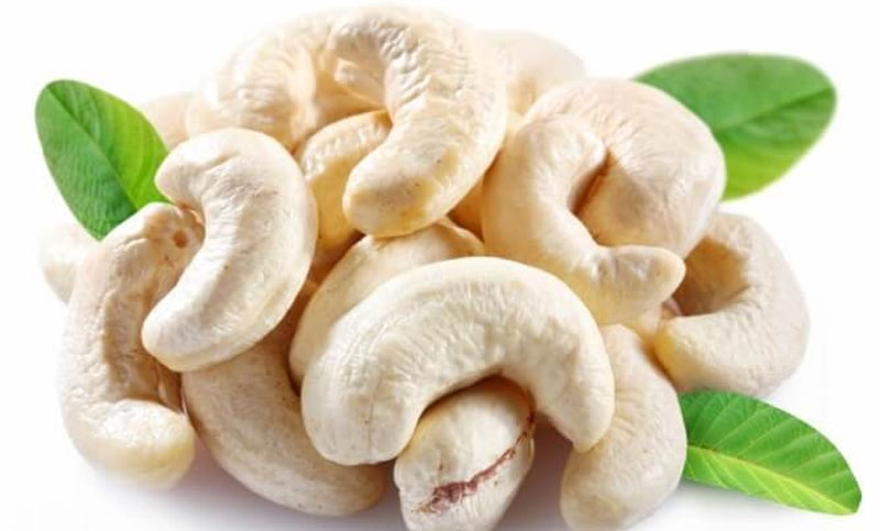 বাদাম ও মধু